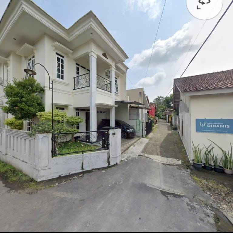 3M House Vacation rental in Special Region of Yogyakarta
