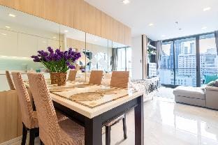 Hyde Sukhumvit 11 2BR Branded Suites BTS Nana Apartment in Bangkok