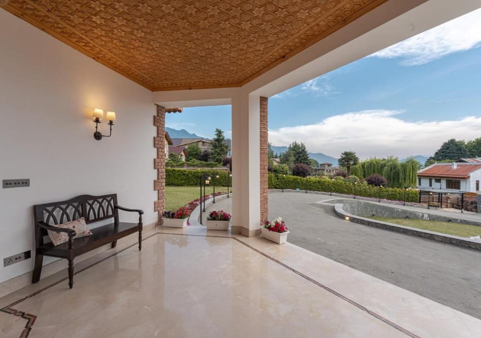 LohonoStays Villa Noor Apartment in India