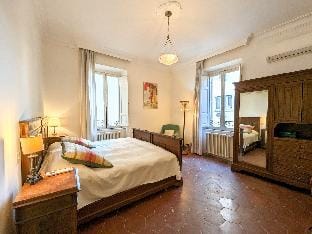 Charming apartment 2 min walk from the Colosseum Apartment in Rome
