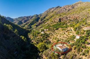 Villa Cecilia Large Private Pool, A/C, WiFi Apartment in Costa Tropical