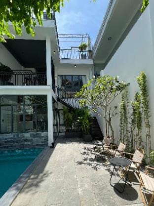 Hinata Villa_3BR_Cozy Pool_My Khe Beach_Han Market Villa in Da Nang