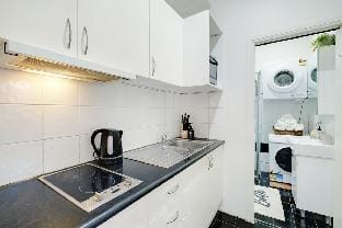 Cute & Cosy - Walk to City, Harbour and Museum Apartment in Sydney