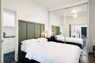 Cute & Cosy - Walk to City, Harbour and Museum Apartment in Sydney