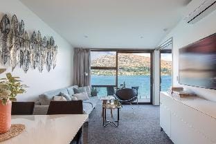 Kikorangi |Free Parking|BBQ |AC Vacation rental in Queenstown