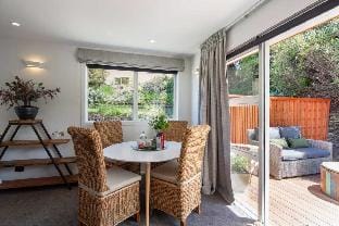 Hillside Villa 4|Walk To Town|AC |Free Parking Vacation rental in Queenstown