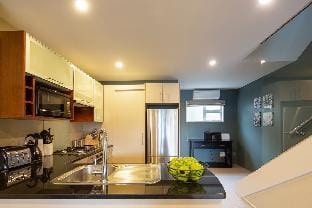 Remarkable Apt |Pet Friendly |Lake Views |Garage Vacation rental in Queenstown