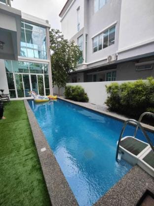 George Town Bungalows Vacation rental in George Town