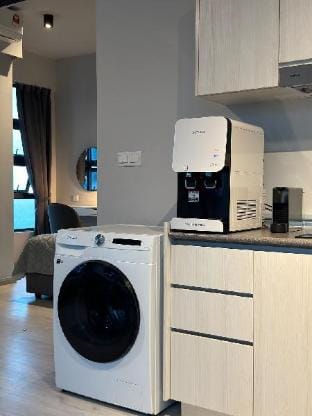 JQ | Sunset Seaview | Corner | 2Room 2bath | 6 pax Apartment in Kota Kinabalu