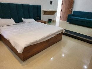 MG Kitchen And Banquet Apartment in Punjab, India