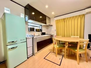35 minutes from home to Disney Resort! Bus stop nearby! Kasai Station House Vacation rental in Japan