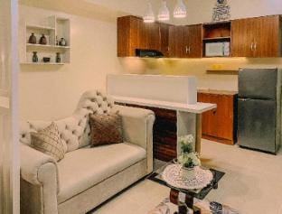 LightRoom Tagaytay (free parking & Wi-Fi) Apartment in Tagaytay