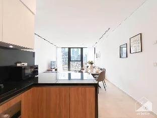 Stylish One-Bedroom Getaway in Business Bay Vacation rental in Dubai