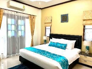 Malinee Villa Phuket Vacation rental in Choeng Thale
