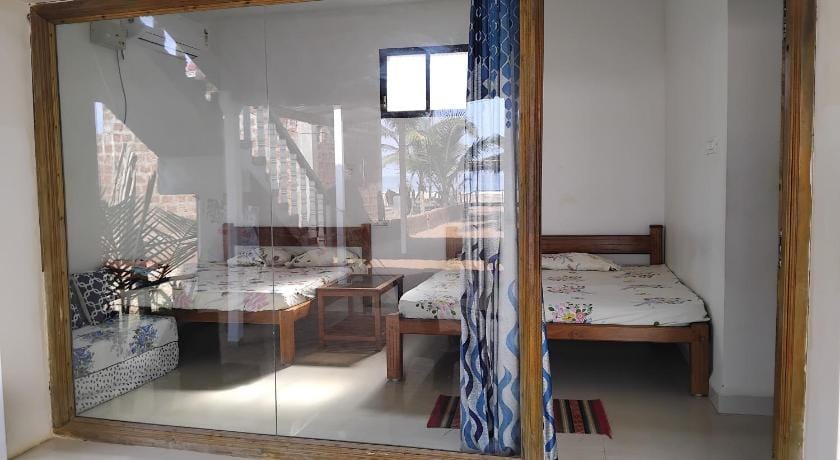 Gajananstay Beach facing Rooms Indians only  Vacation rental in Karnataka
