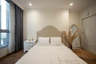 NEW - 1 Bedroom Apartment at Vinhomes Apartment in Ho Chi Minh City