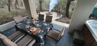 Luxury Guesthouse Co @ RiverHouse Vacation rental in South Africa