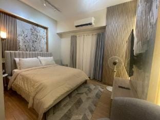 NEW Premium Studio in Megaworld with Queen Bed Apartment in Iloilo City