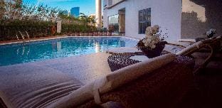 Jenny's Suite Cozy 1BR w/ Balcony @ Lush Residence Apartment in Makati
