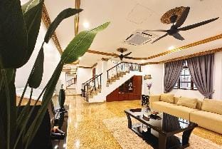 Luxury 7BRM 32+10Pax Villa Big Event Room Karaoke  Villa in Federal Territory of Kuala Lumpur