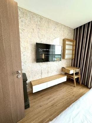 OLALA, 2 bedrooms Vinhomes Green Bay, 3528 Apartment in Laos