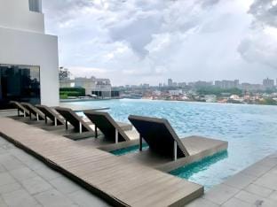 1 Tebrau Residence by Portofino Luxury Home Apartment in Johor Bahru