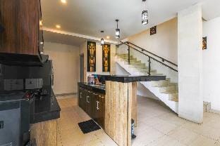 Spacious 3BR Private Pool Villa In Kuta Villa in Kuta