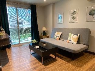 1 Bedroom Condo Sukhumvit Thonglor Apartment in Bangkok