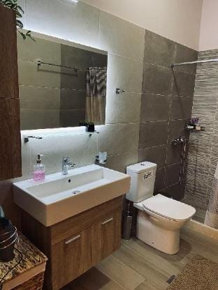 Casa Terra  is near hillside area, airport & beach Apartment in Kremasti