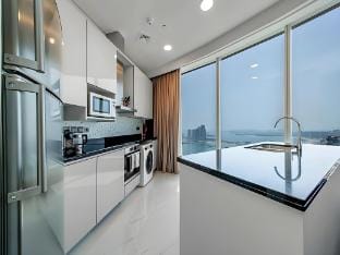 Dubai Amazing Palm View - Palm Jumeirah Apartment in Dubai