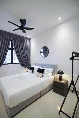 The Graphite BayView Designer Suite【CIQ】Rare Find! Apartment in Johor Bahru