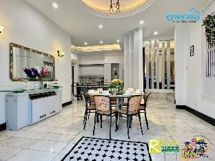 Bungalow Villa 5R-22Pax Private Pool KaraoK BBQ Vacation rental in Malacca