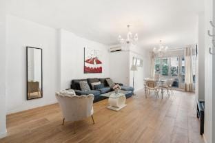 Spacious 4BR Family Retreat Apartment in Barcelona