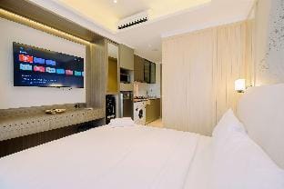 ModernLook and Comfy Studio Gold Coast By Travelio Apartment in Jakarta