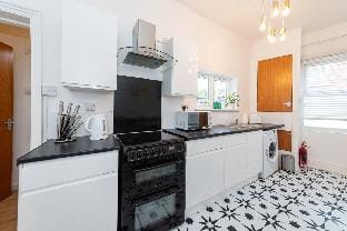 Free Parking 2Beds Close to Reading Station Apartment in Reading