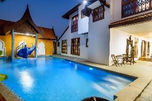 800m2 Thai Fashion Style Pattaya Pool villa Villa in Pattaya City