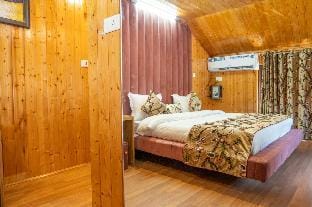 There are several beauties' in the  Asal Resort Apartment in India