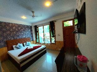 The Shalangco Villa Deluxe Room with Balcony Villa in Himachal Pradesh