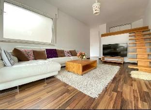 140m2 Top Floor Central Loft & 10meter from Square Apartment in Tirana