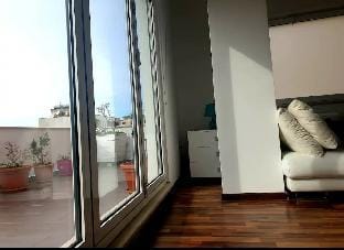 140m2 Top Floor Central Loft & 10meter from Square Apartment in Tirana