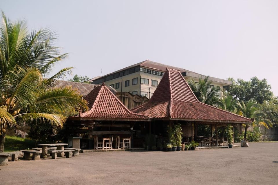 Pendopo Tumaritis Hotel in West Java