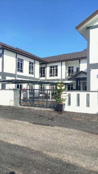 Tok Jembal / Gong Badak Houses Vacation rental in Terengganu, Malaysia