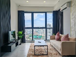 Modern Elegance | Urban Suites by Ocean Luxe Apartment in George Town