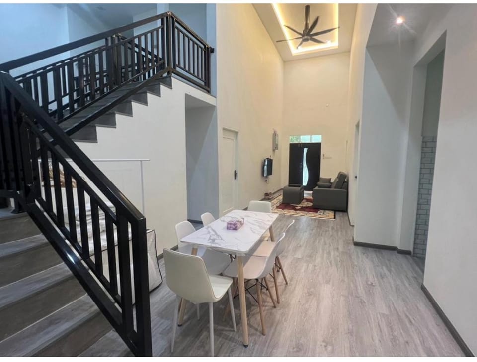 Teratak Beringin 5 Bedrooms With Pool Villa in Terengganu, Malaysia