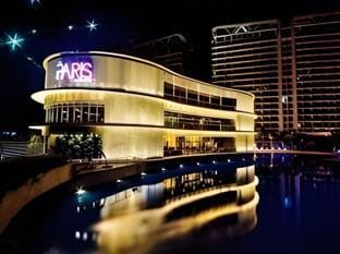 Maru Suite Azure Penthouse; 2BR 6PAX, Free Paking Apartment in Paranaque