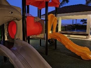Maru Suite Coast 35F; Romantic Bay View Suite Apartment in Pasay