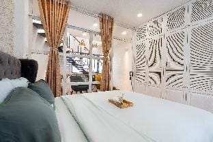 Entire 3BR Stylish Home - Tranquil & Central, D1 Vacation rental in Ho Chi Minh City