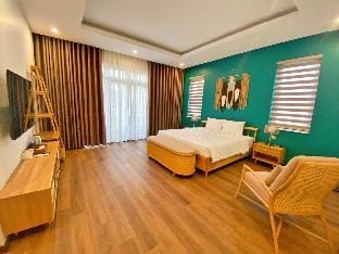 Vila 9pn Beverly Hills Tường vi  Villa in Laos