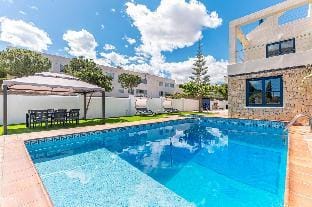 Villa Lucentum Deluxe Villa Vacation rental in Alicante