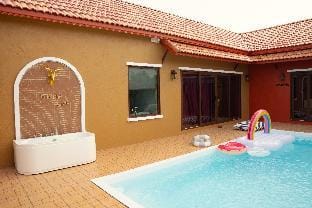Marena Poolvilla UdonThani Villa in Laos